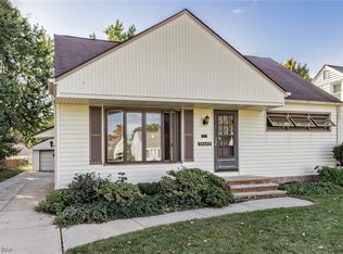 29648 Phillips Ave, Wickliffe, OH 44092