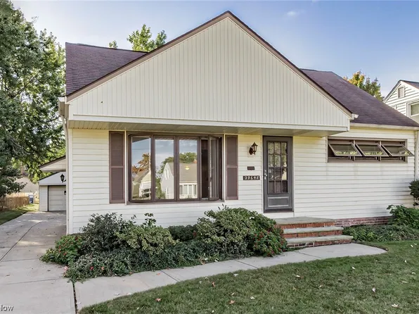 29648 Phillips Ave, Wickliffe, OH 44092