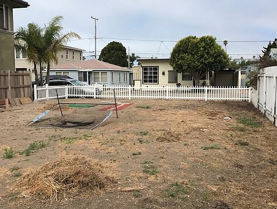 4th image of 207 Santa Fe Ave