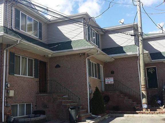 3rd image of 26 Kirkland Ct