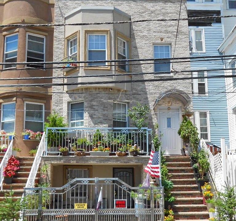 1st image of 75A Clifton Pl Floor 2