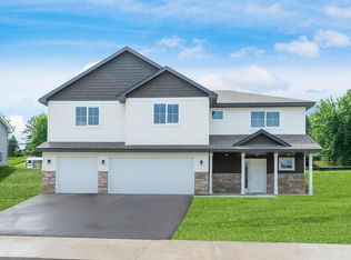 913 Harvest Dr SW, Lonsdale, MN 55046