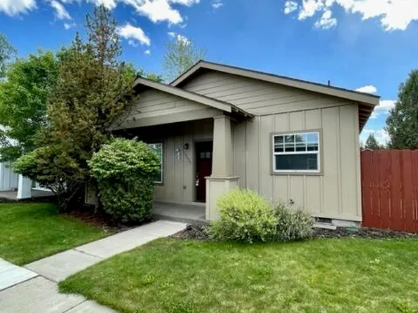 20627 White Dove Ln, Bend, OR 97702