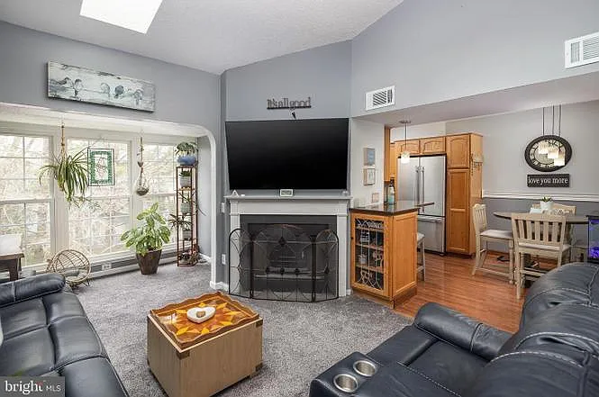 Building Photo - 9210 Caspian Way #302