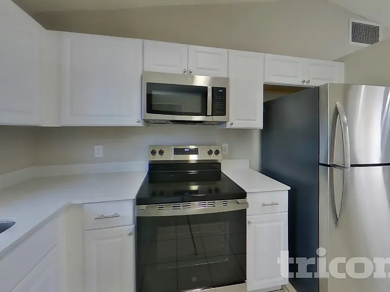 8008 Windy Hill Way — Photo 6