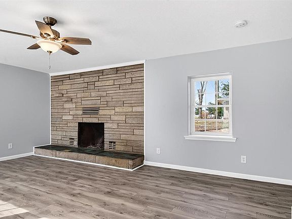 4th image of 4951 Willkie Rd