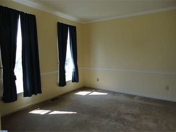 3rd image of 308 Helen Dr