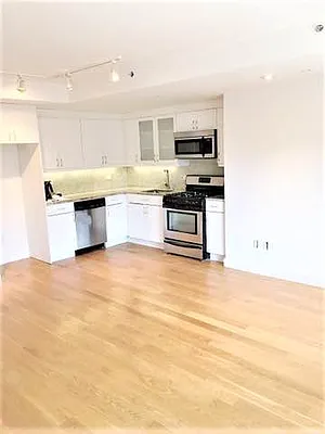 Rented by Jeffrey Mosczyc, LREB | media 17