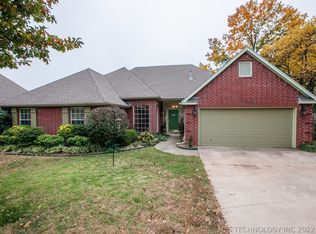 3204 E 85th Pl, Tulsa, OK 74137