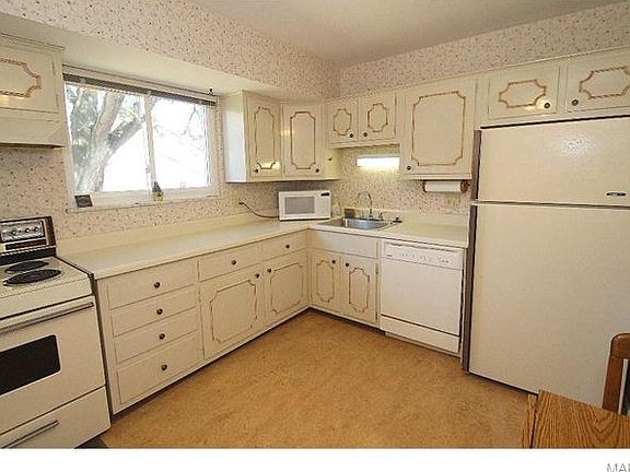 5th image of 537 Hartmann Ct