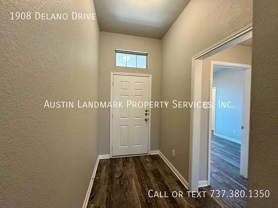 Step into comfort and convenience at 1908 Delano Drive! — Photo 2