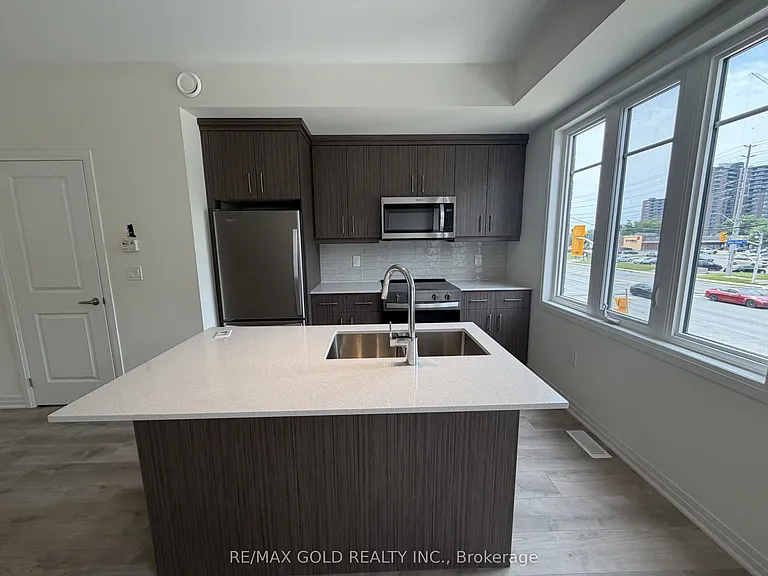 702 Front Royal St — Photo 10