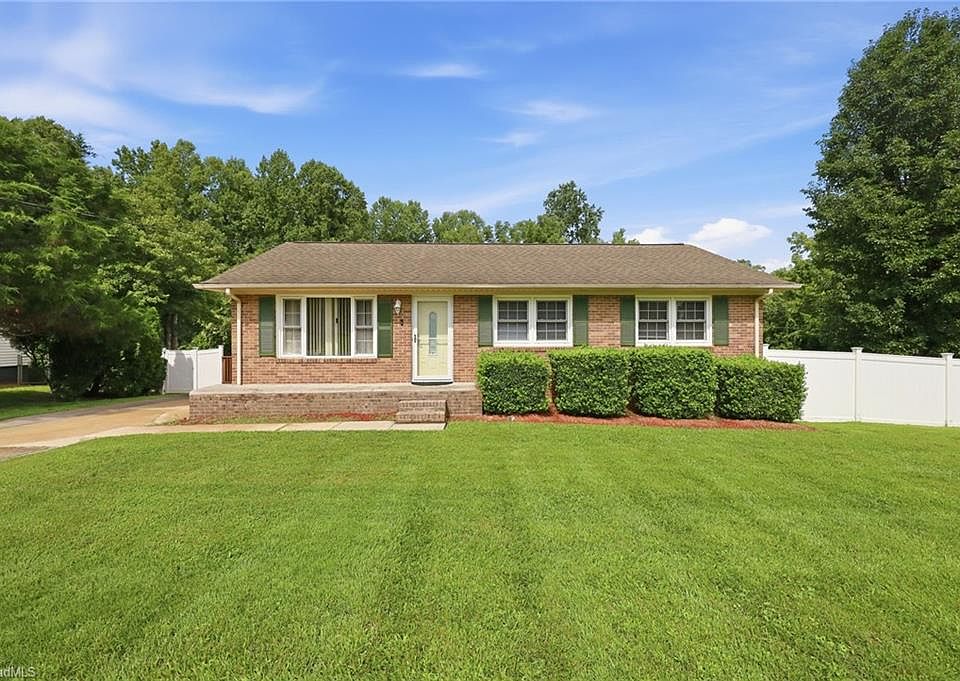 1st image of 239 Rutledge Dr