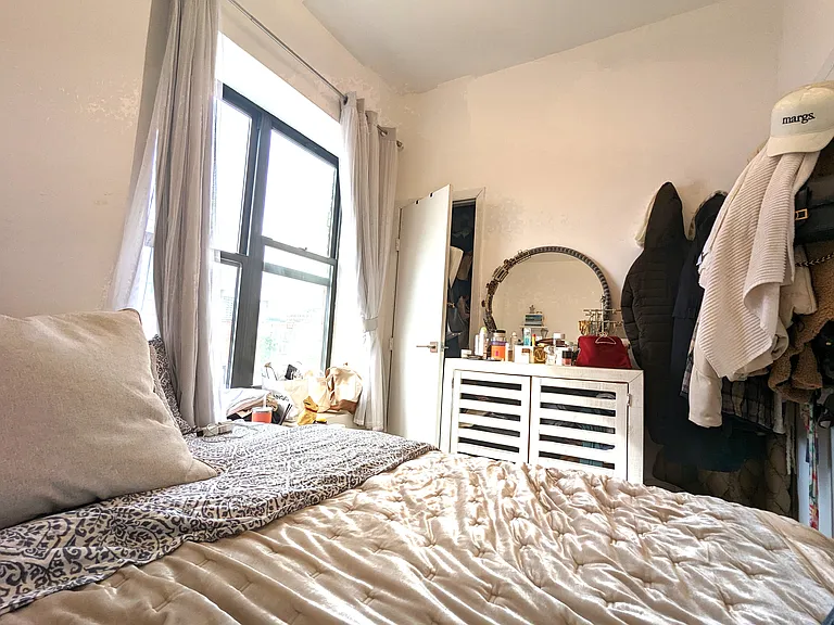 2 Clinton St #2B — Photo 7