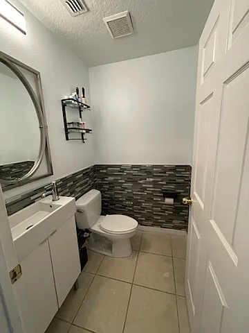 2452 Hassonite St — Photo 5