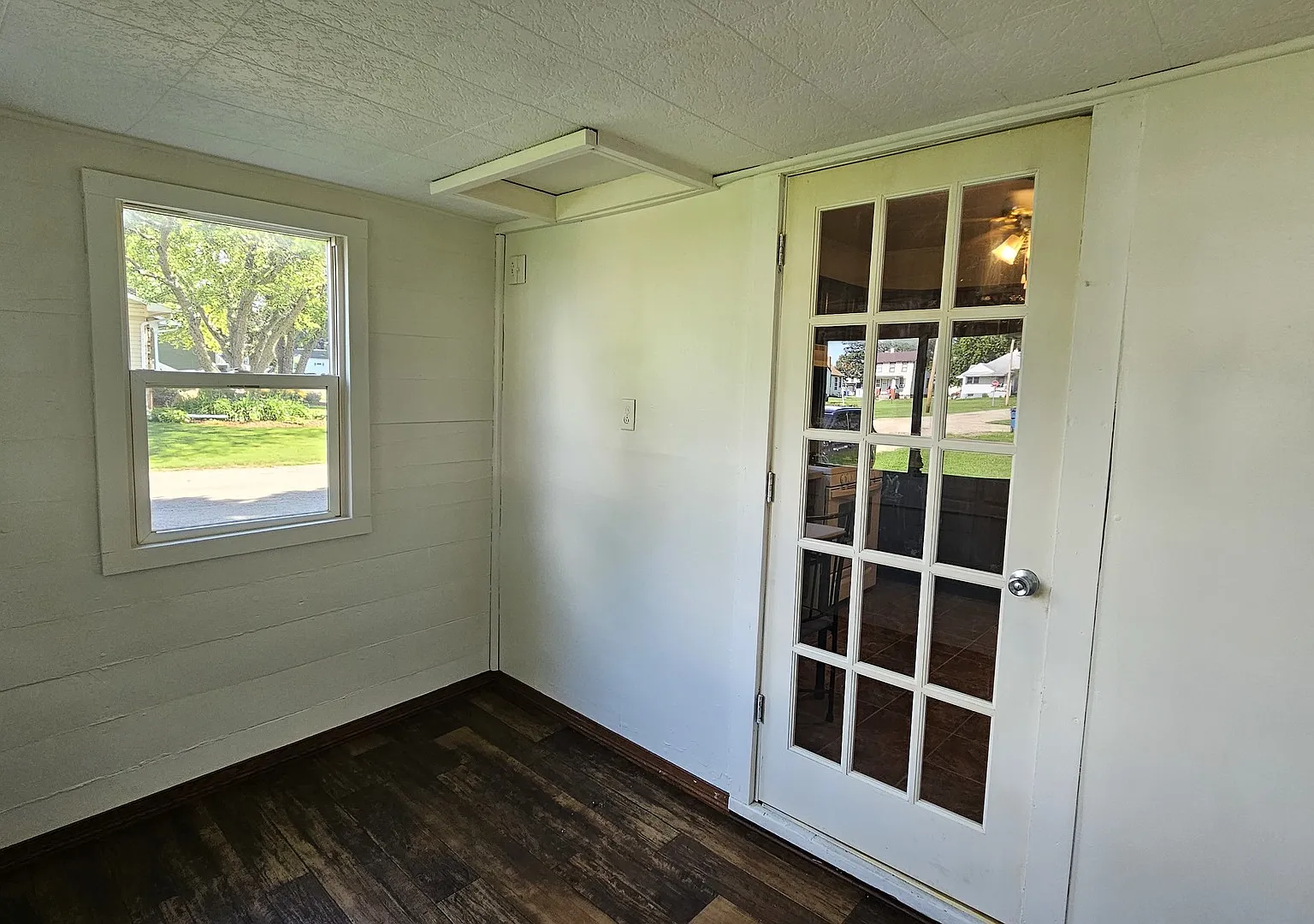 2 bed, 890 sqft, $1,200 — Photo 2