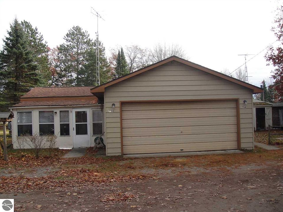 1st image of 794 Bissonette Rd