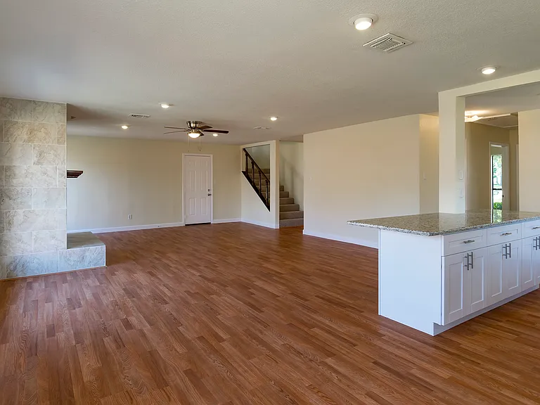6536 Bronze Leaf Dr — Photo 32