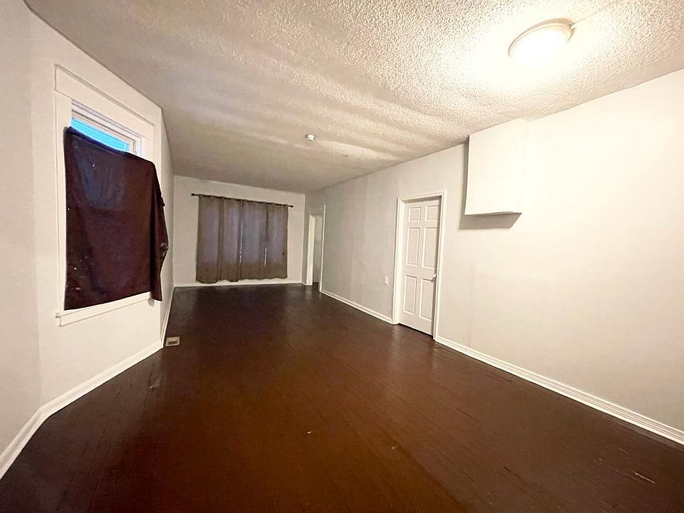 1st image of 64 Schreck Ave
