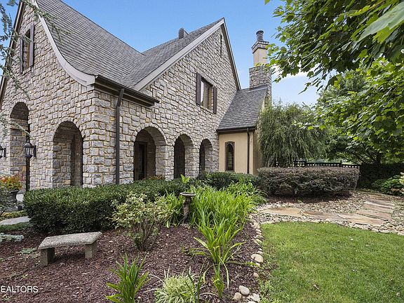 2nd image of 1618 Westland Lakes Way