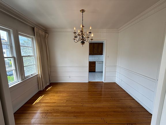 5th image of 632 S Ridgeley Dr #632