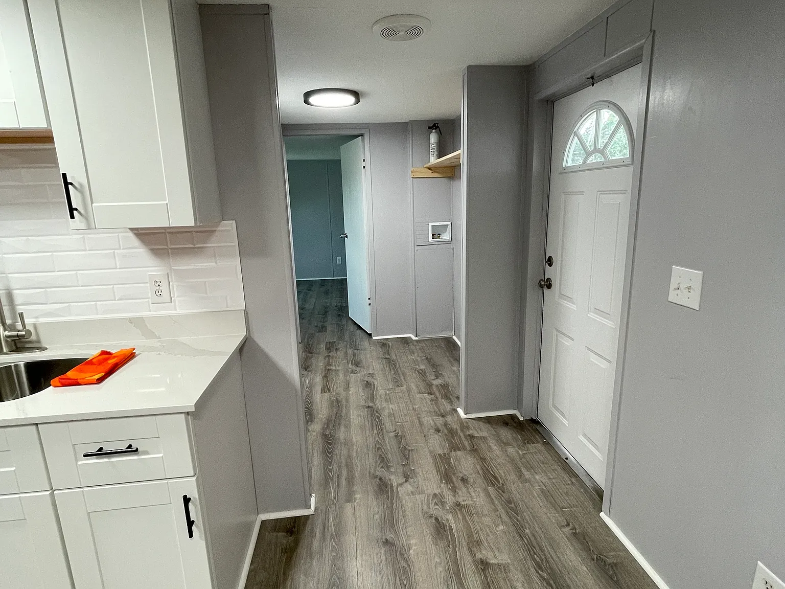2 bed, 650 sqft, $1,275 — Photo 2