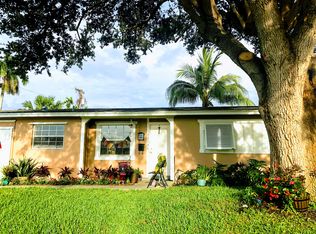 12136 Hillman Dr, Palm Beach Gardens, FL 33410