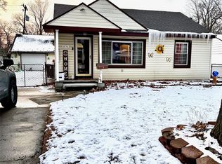 5036 Moore St, Wayne, MI 48184