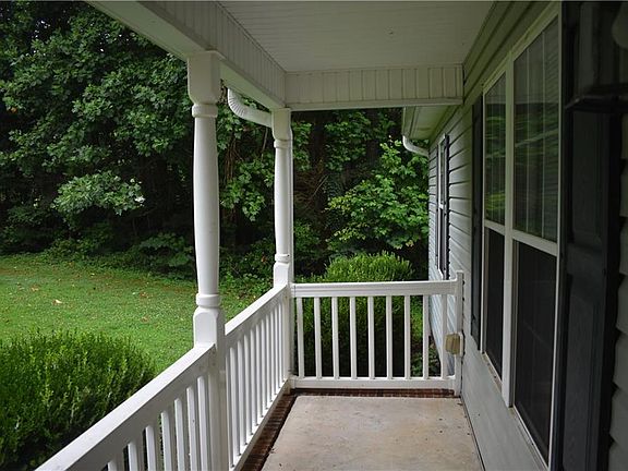 5th image of 516 Anna Dr