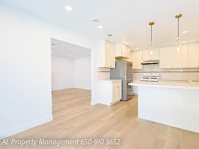 35931 Brandywine St — Photo 11