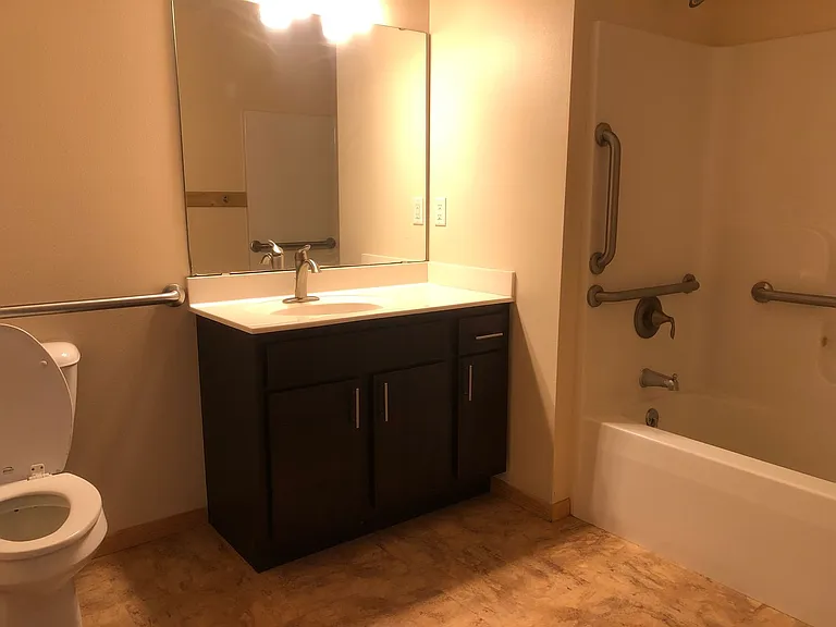 739 Williamson St — Photo 35