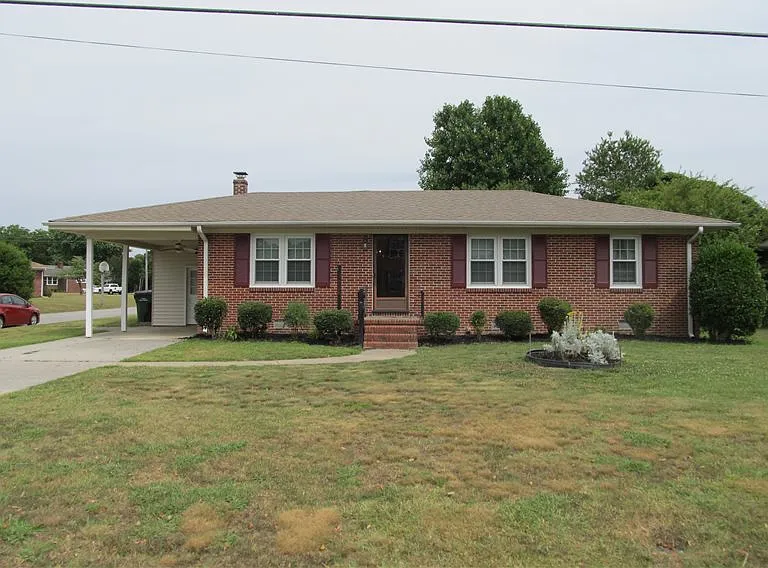 206 Lida Ave — Photo 1