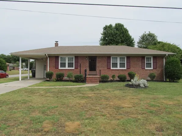 206 Lida Ave, Suffolk, VA 23434