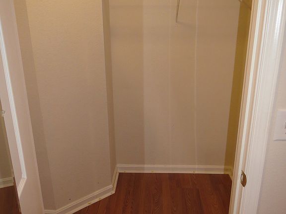 Walk in closet