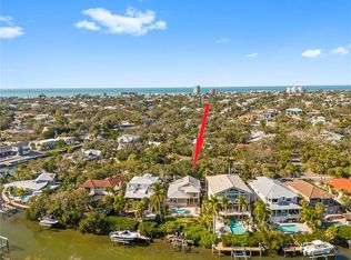 5169 Oxford Dr, Sarasota, FL 34242