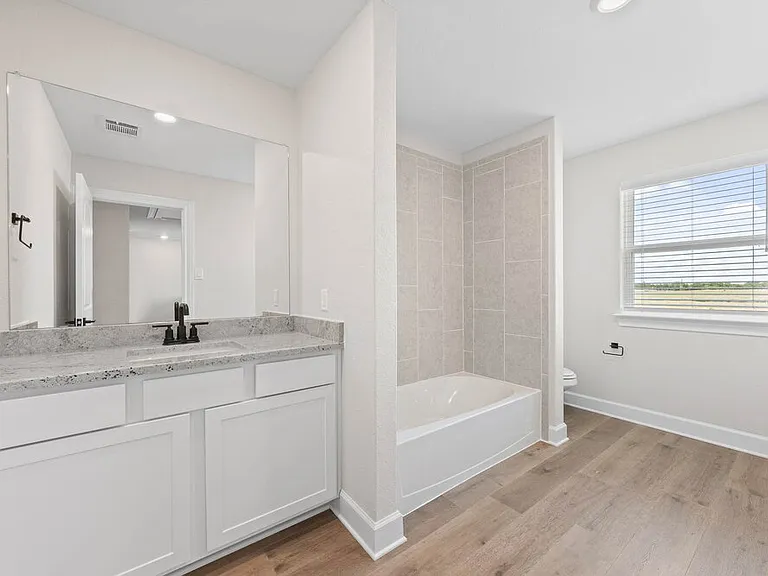 309 Magnolia Blvd — Photo 13