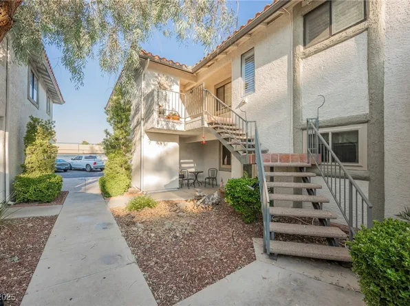 6721 W Charleston Blvd APT 3, Las Vegas, NV 89146