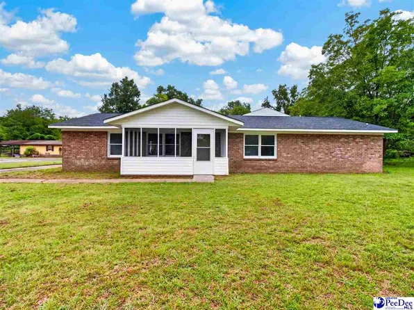 526 Cornelia Dr, Hartsville, SC 29550