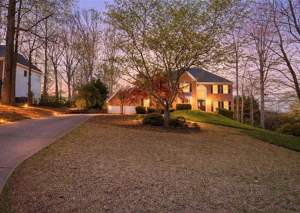 1st image of 6450 Oak Valley Dr