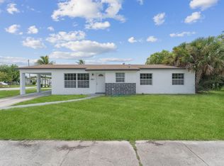 380 NW 2nd Way, Deerfield Beach, FL 33441