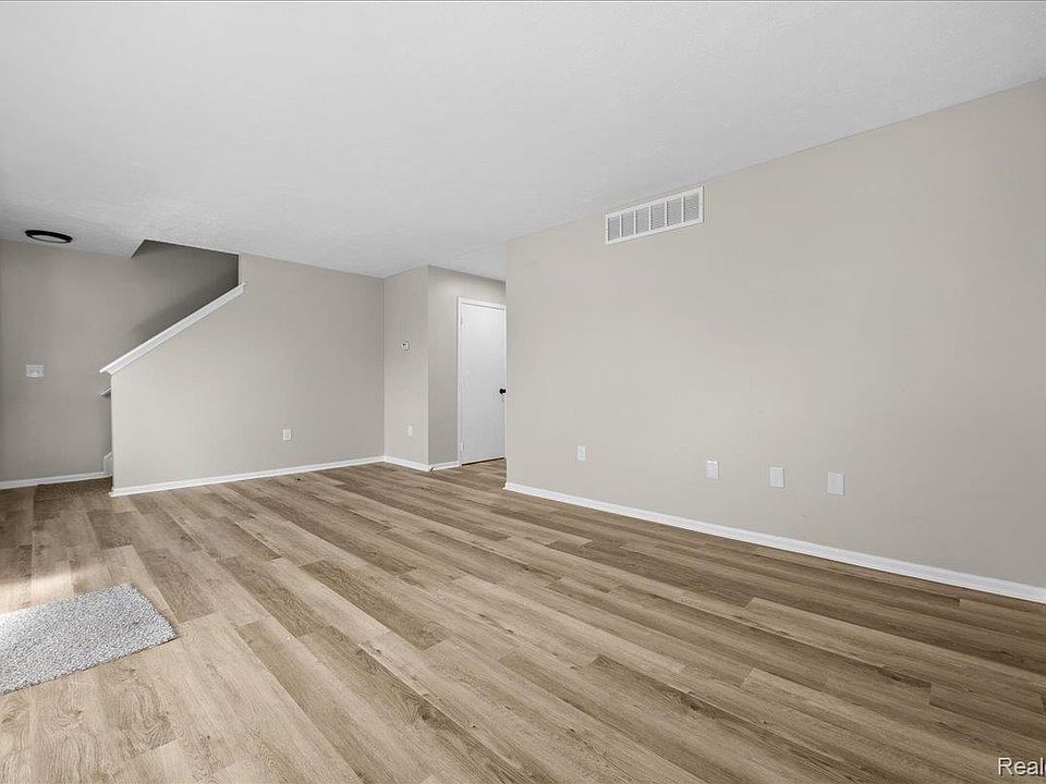 4974 Lovett St, photo 18
