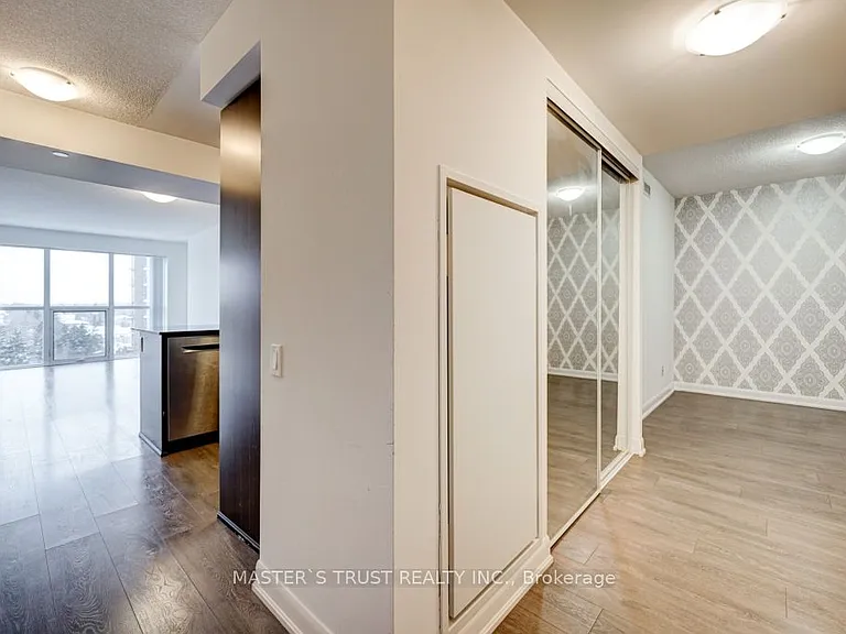 5162 Yonge St #815 — Photo 14