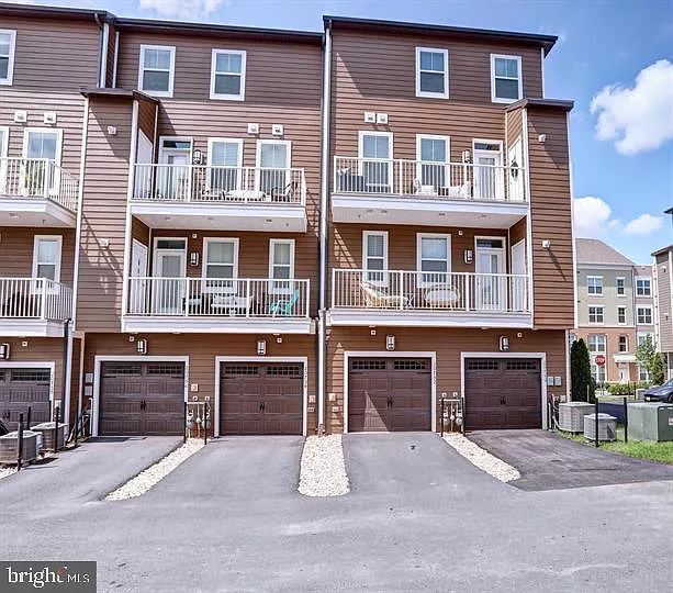 20752 Wood Quay Dr — Photo 22