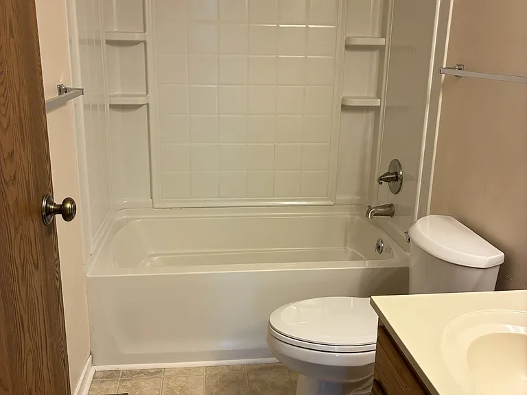 1537 Violet Dr — Photo 9