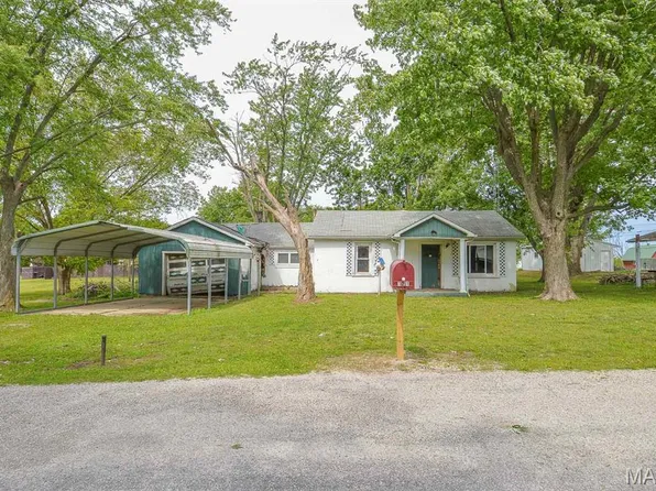 122 Arthur St, Centralia, IL 62801