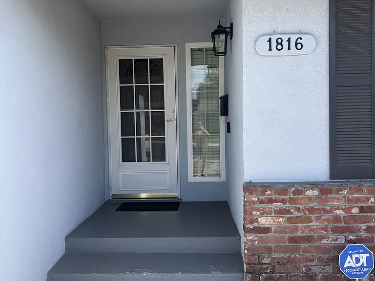 1816 Fallon Ln — Photo 3