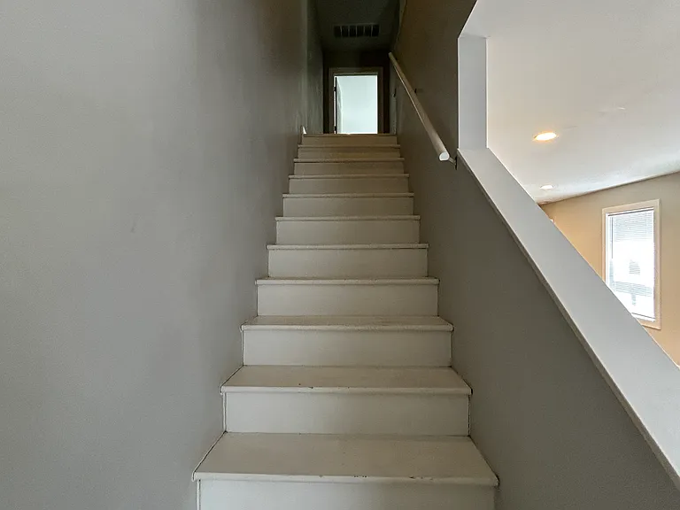 2879 N Dearborn St #2 — Photo 11