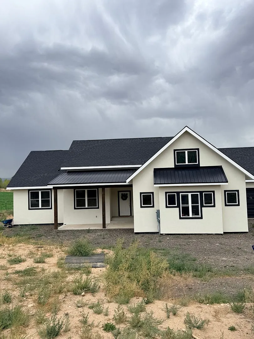 Four Bedroom Two Bath Home on Silt Mesa — Photo 1
