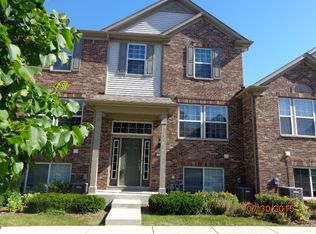 266 Devoe Dr, Oswego, IL