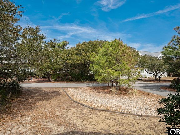 4th image of 15 7th Ave Lot 10